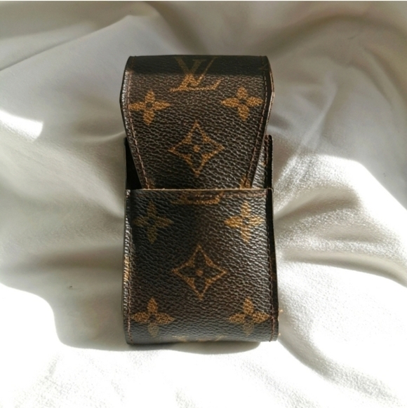 Louis Vuitton Accessories - Louis Vuitton LV monogram cigarette card case